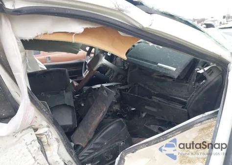 2018 Ram 2500 Laramie 4X4 6'4 Box из США, поврежденный, VIN 3C6UR5FL0JG328836